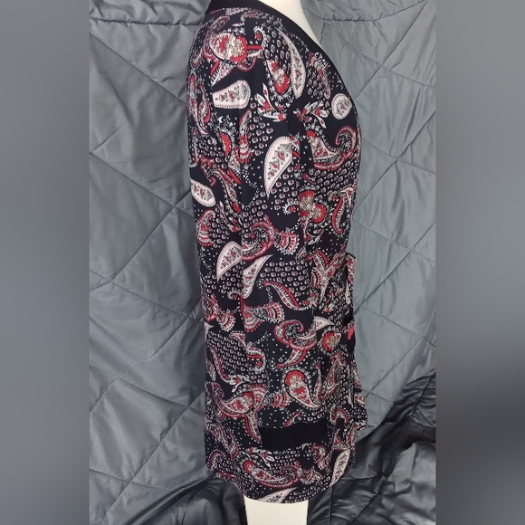 Women's Black Robe Paisley Red & White Pattern Brother's Stretchy V Neck Size XL - Picture 2 of 14